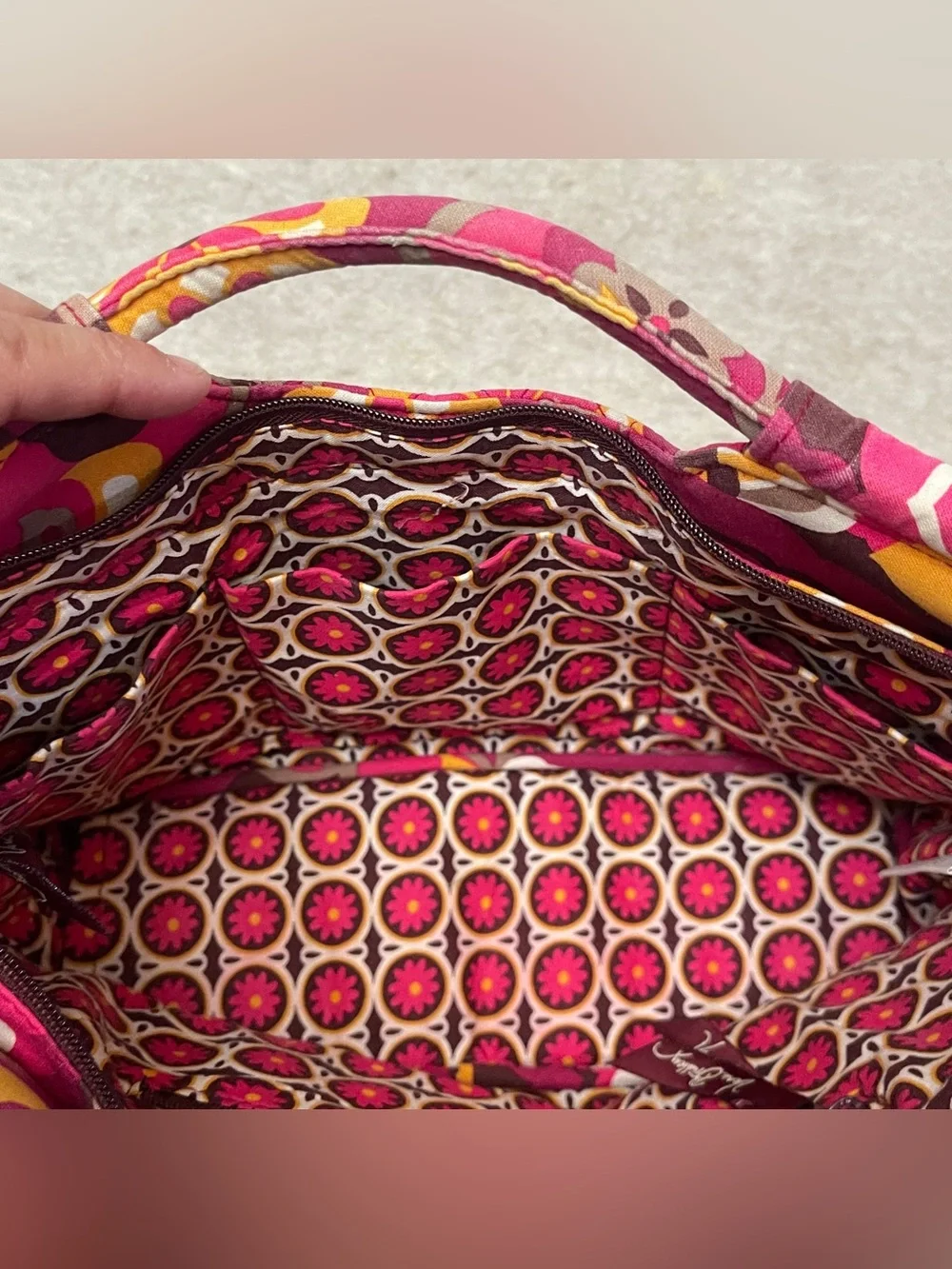 Vera Bradley Retired Gabby in Carnaby Top Handle Zip Quilted Floral Pink Purse